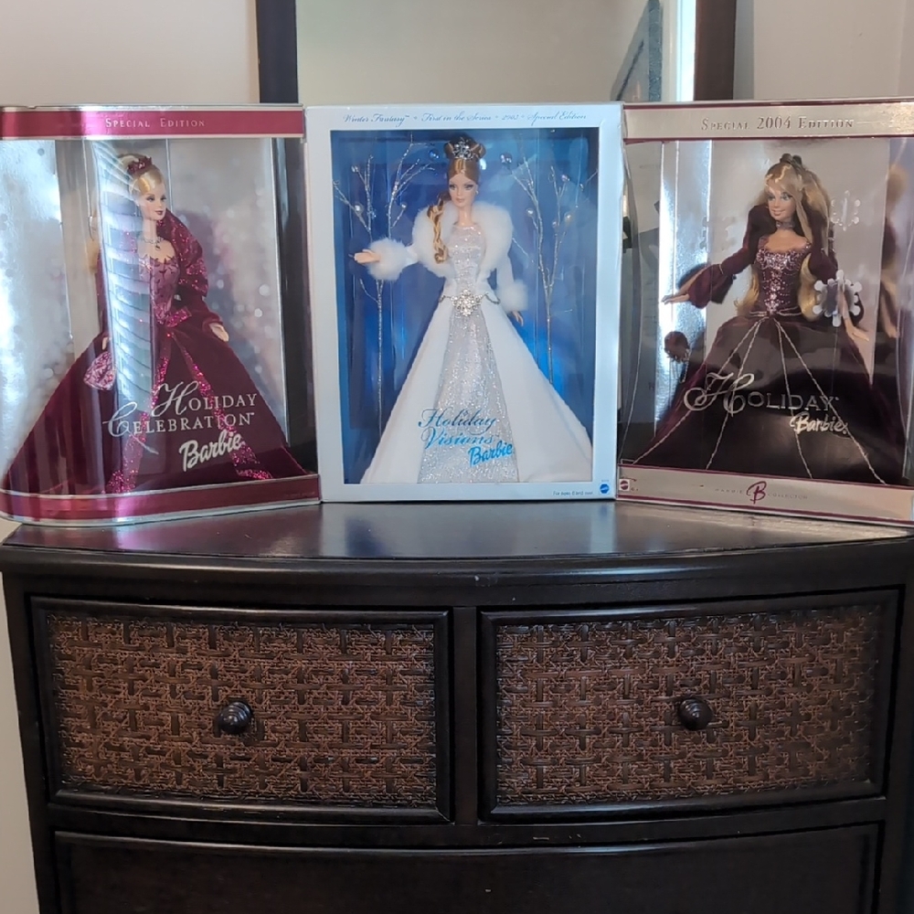 Holiday Barbie 2002-2004